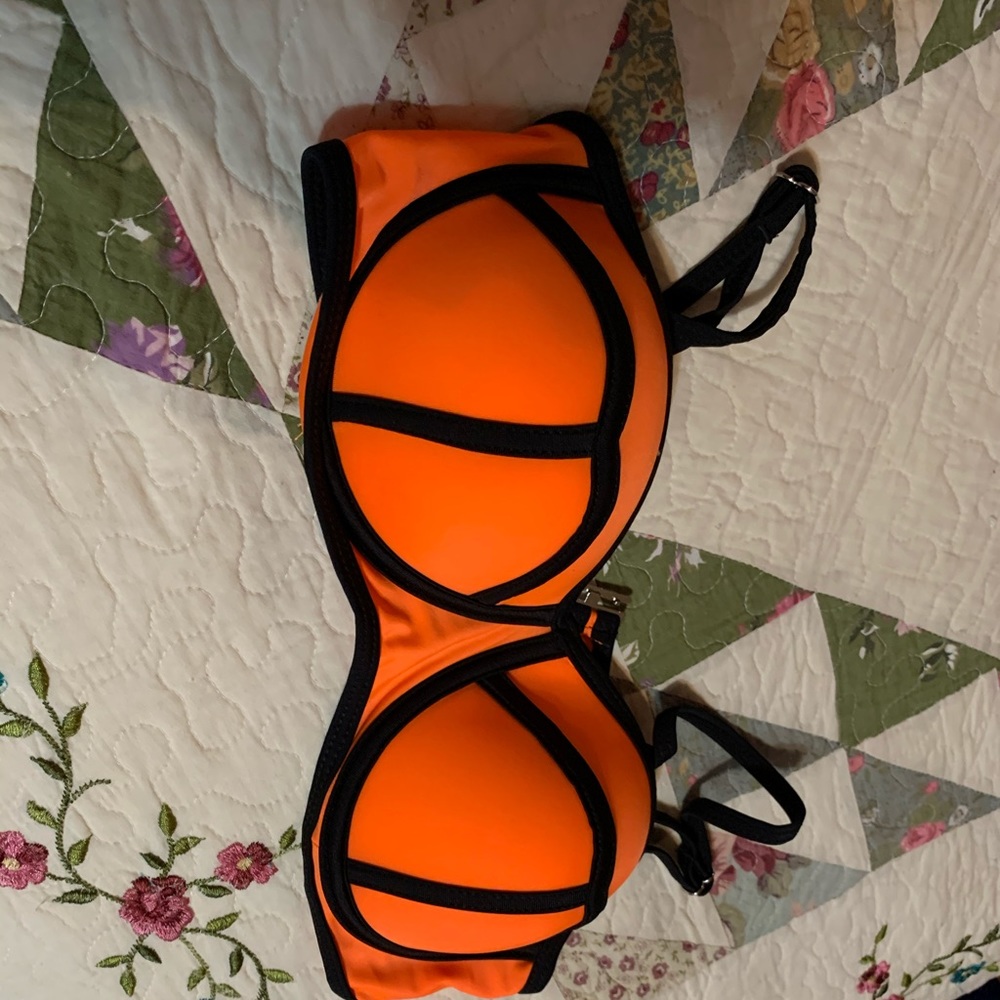 Swimsuit - Picture 3 of 3